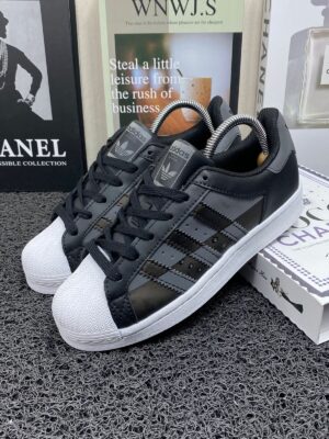 Adidas Superstar Reflective