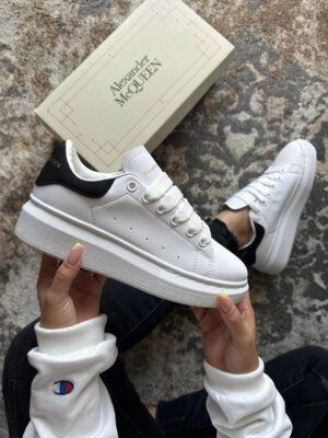 Alexander Mcqueen