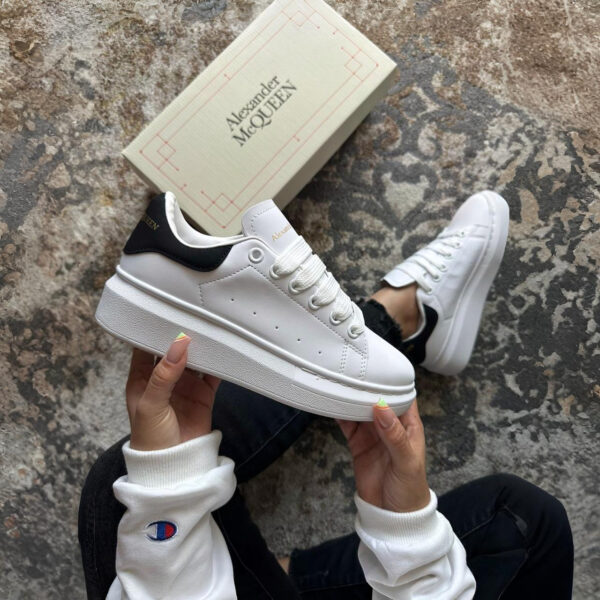Alexander Mcqueen