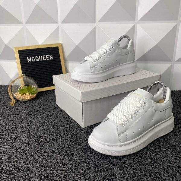 Alexander Mcqueen
