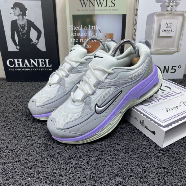 Nike Bliss