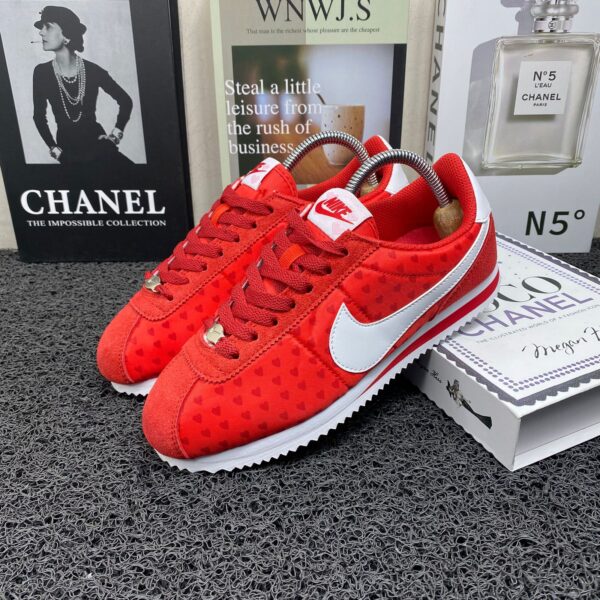 Nike Cortez San Valentin