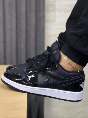 Jordan Retro 1 Charol